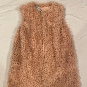 Pink fur vest WITH POCKETS